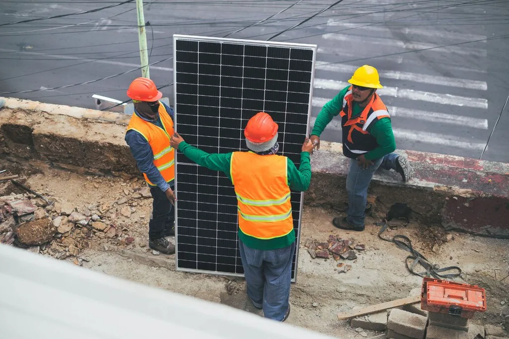 México apuesta por los paneles solares para reducir el recibo de luz, pero hay una preocupación con las instalaciones