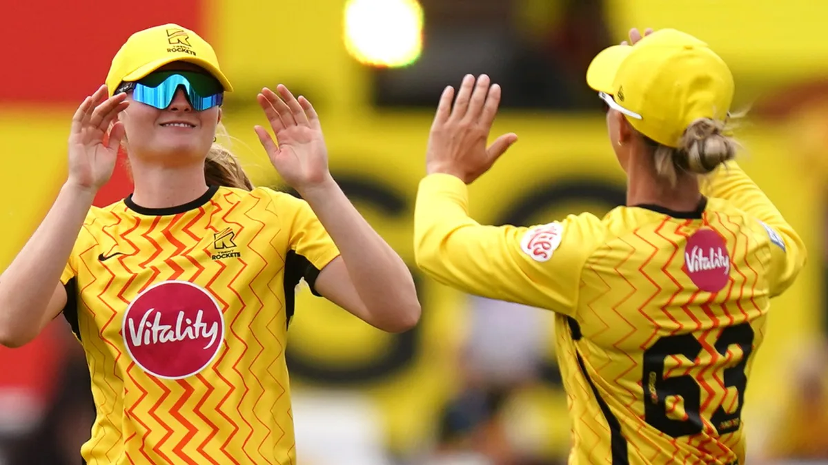 The Hundred LIVE! Rockets chasing 92 to win women's final after SunRisers skittled