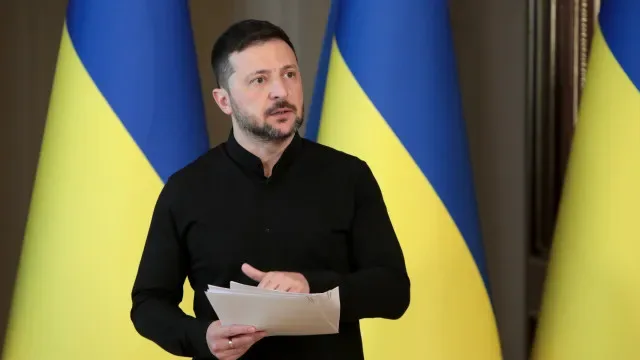 Zelensky pede aos EUA que não fiquem do lado do agressor