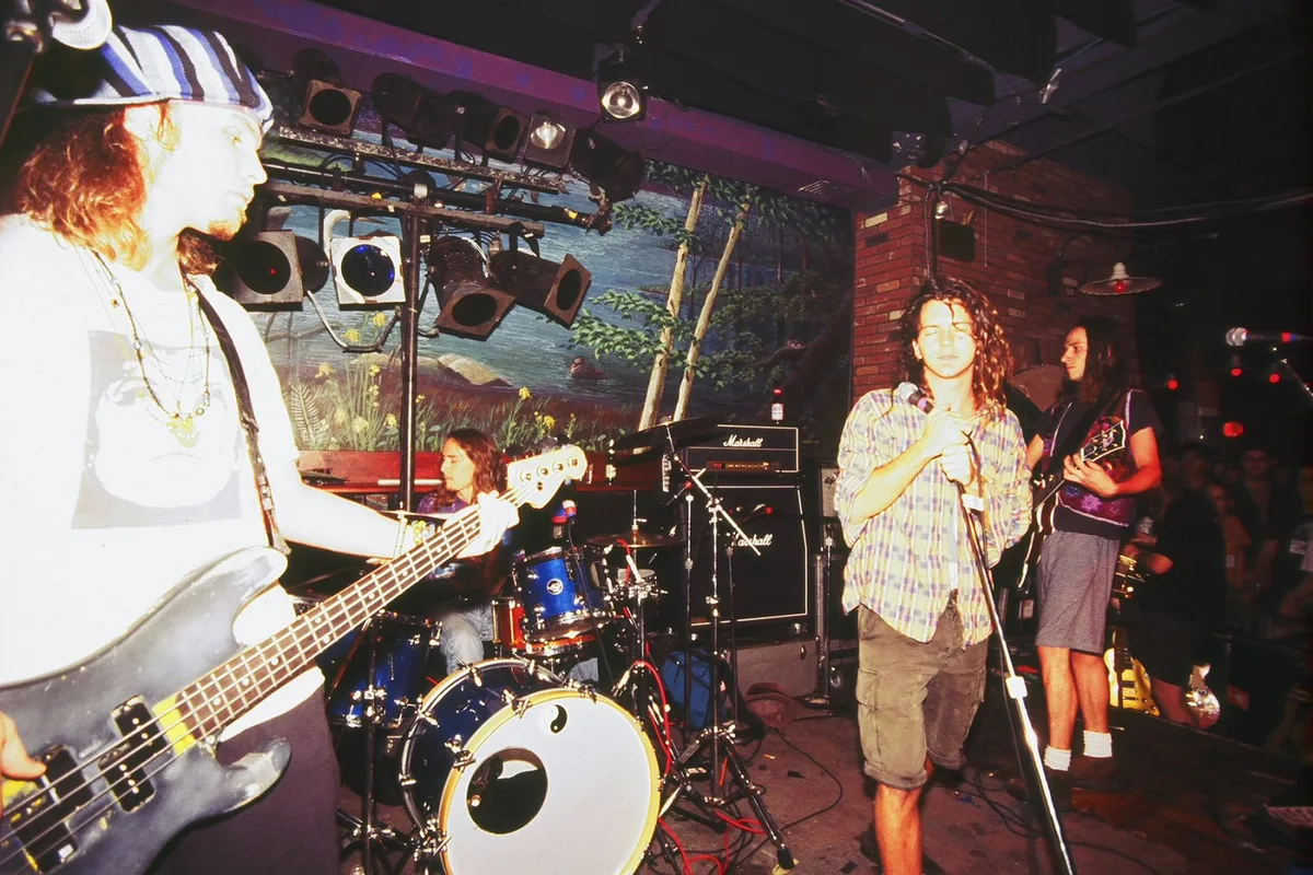 How Pearl Jam Made ‘Ten’: ‘Eddie Was in Search of Perfection’