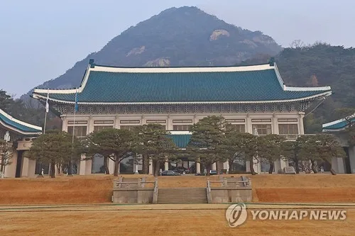 靑 "손봉기 대법관 후보자 임명동의안 제출않기로…재제청 요청"