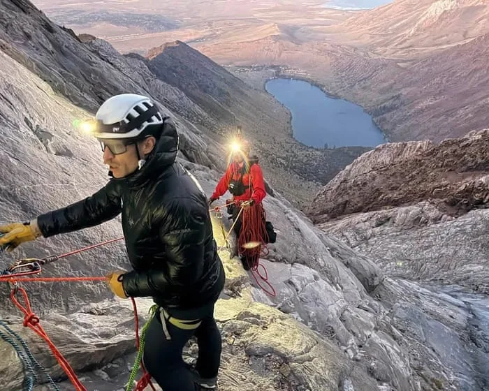 Volunteers rescue man stuck on 10,000-ft high ledge in Sierra Nevada range