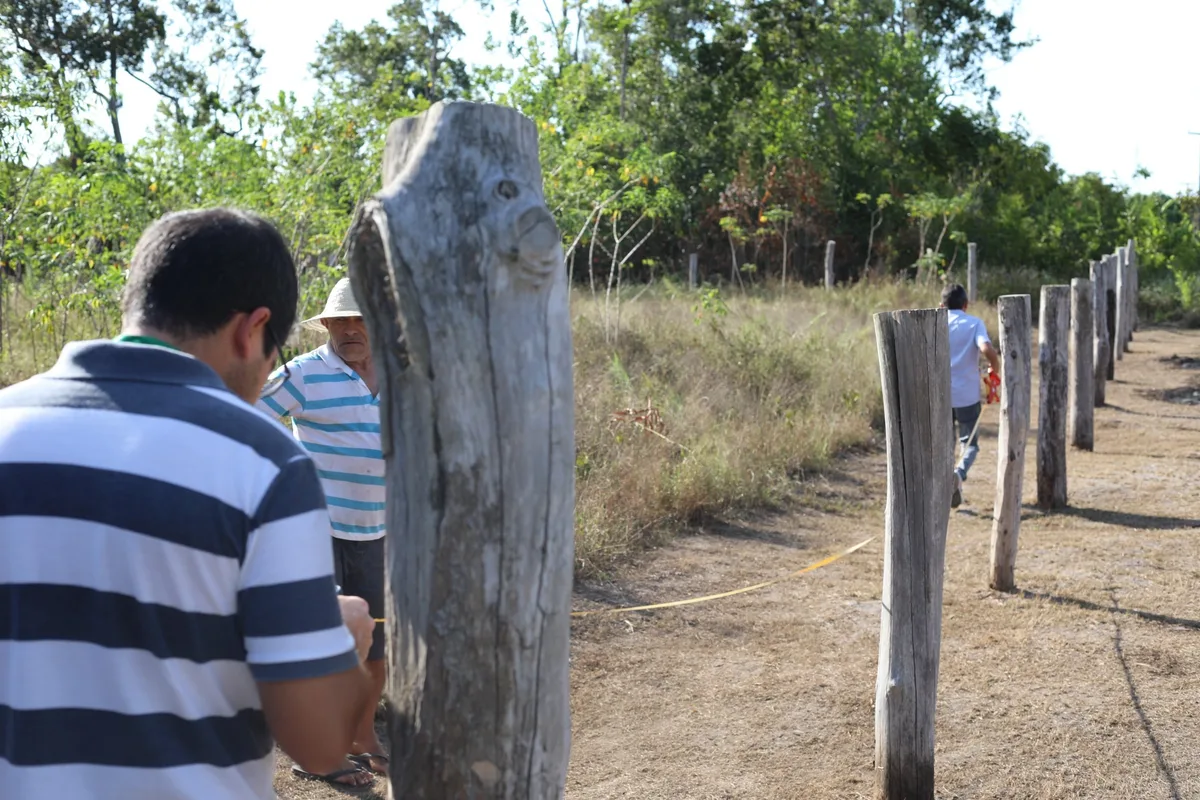 Vistoria busca delimitar área em disputa fundiária que abriga 600 moradores em Caracaraí