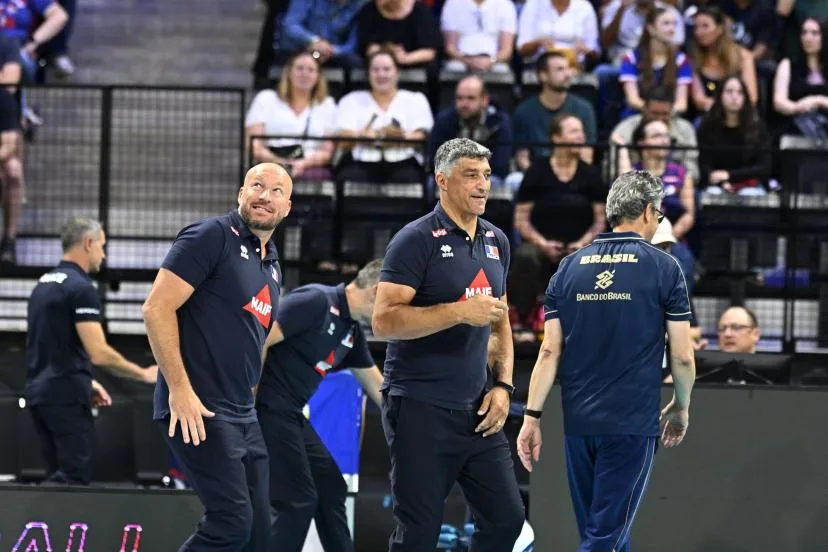 « Nous avons confiance », assure Andrea Giani, le sélectionneur des Bleus avant le 8e de finale de l'Euro face au Portugal