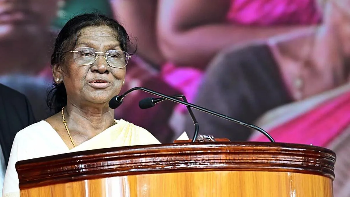 Durga Puja reflects tradition of revering women's strength: President Murmu
