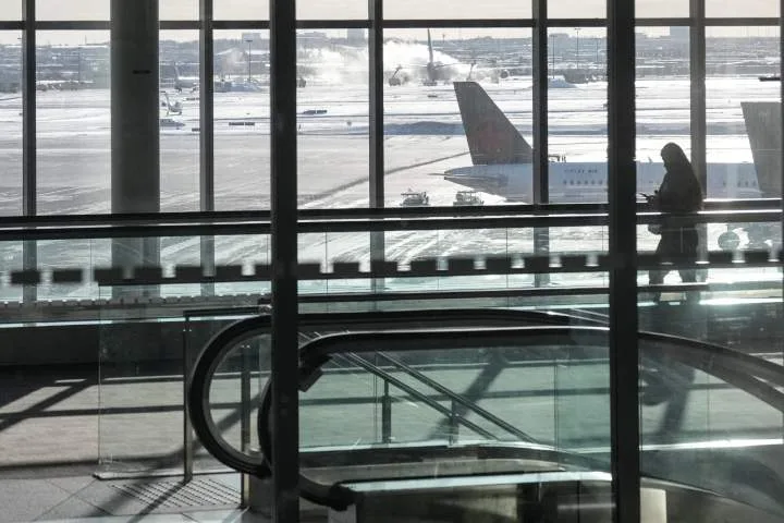 Canada seeks ‘private investment’ in airports but feds to keep land, assets