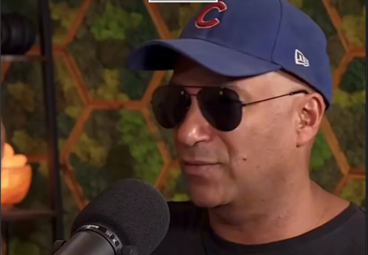 Tom Morello revela quem foi a primeira pessoa a ouvir Rage Against the Machine