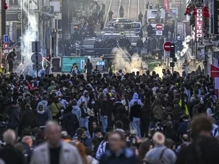 « Magnifique mobilisation », « extrême violence » : réactions politiques après la manifestation et les émeutes au Mans