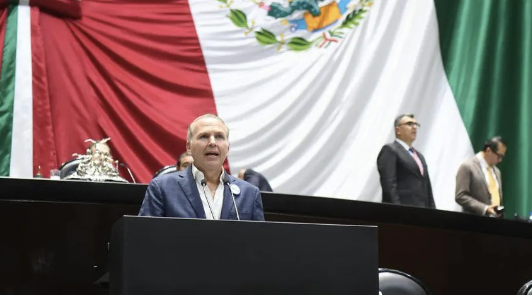 Rompe diputado Teo Kalionchiz con la bancada del PAN: ‘Todo es por y para Coahuila’