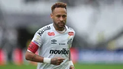 Neymar critica relvado do Santos: «O pior que já teve, trabalho de m****»