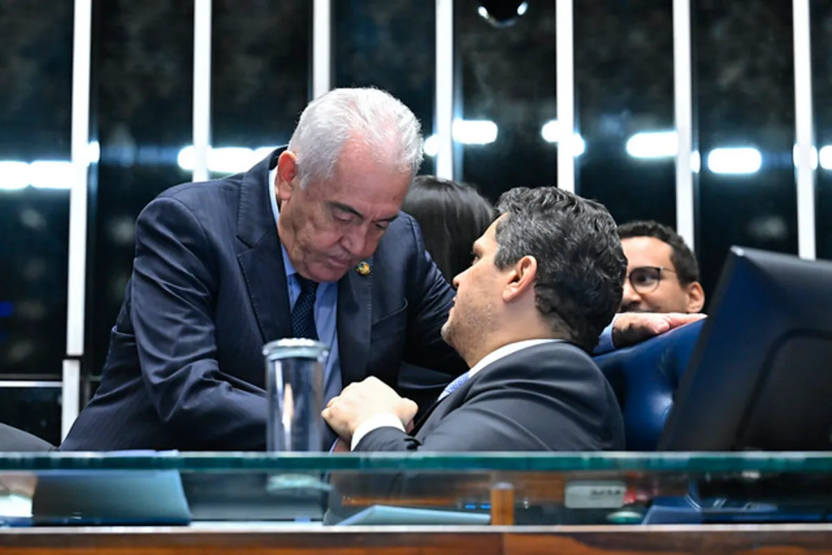 CCJ bate o martelo sobre relatores das PECs da escala 6×1 e da Segurança