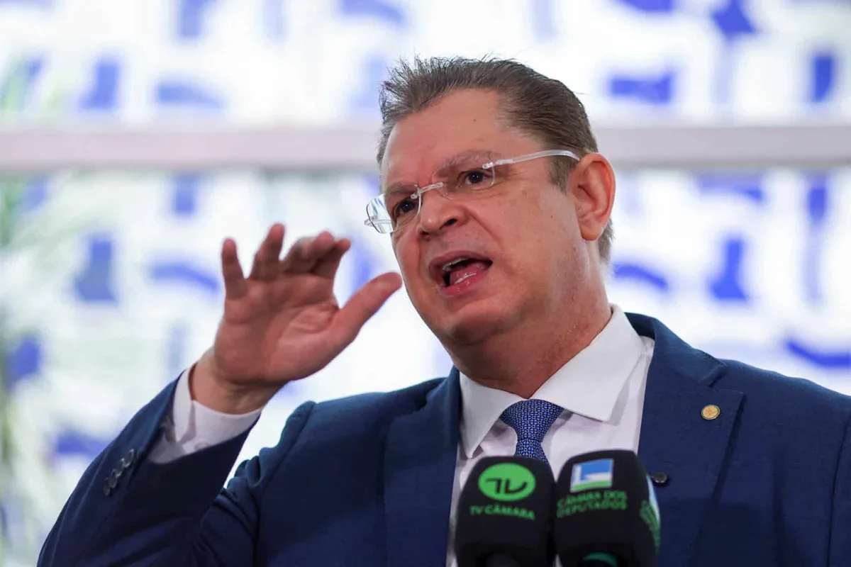 Flávio entra no debate com Lula para não perder: “o zero a zero tá ótimo”, diz Sóstenes