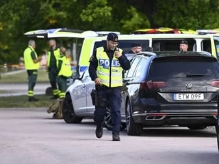 Attaque à l’épée dans un lycée en Suède : au moins une personne est morte, annonce la police