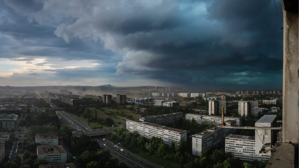 Frente fria e canal de umidade levam chuva ‘atípica’ a 7 estados, com temporais após período de seca; veja onde pode chover mais de 20 mm