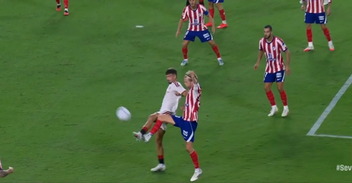 Luis García tenía razón: hubo penalti de Hjulmand a Kike Salas