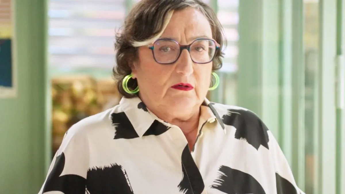 Demain nous appartient : "Ils ne sont pas en trouple", Adam balance Georges et Gloria ! Comment Mona va-t-elle réagir ?
