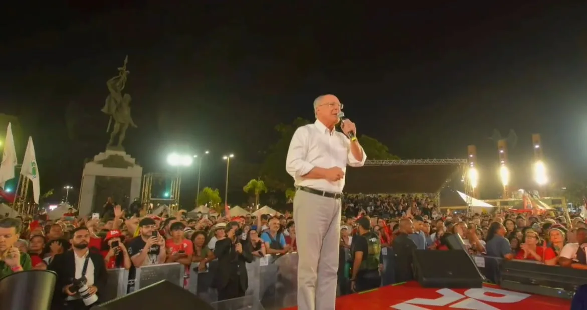 Alckmin diz que Lula “salvou a democracia” pede rejeição ao bolsonarismo em Minas