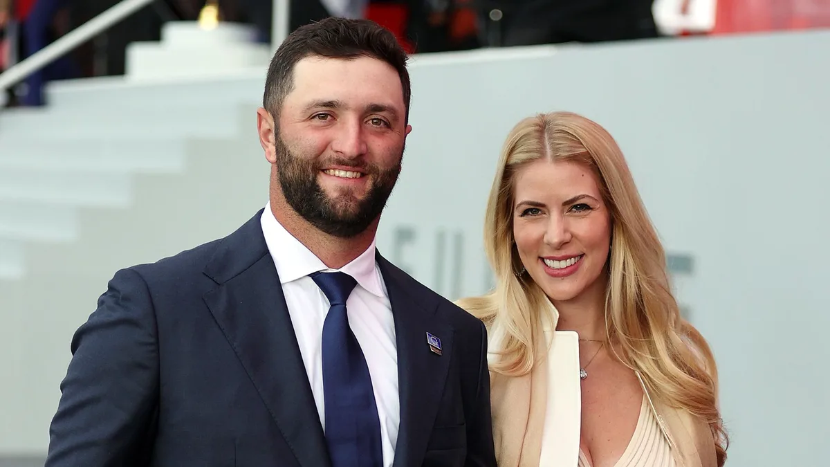 Jon Rahm y Kelley Cahill presentan a su 4 hijo, una niña de nombre vasco por la tierra natal de su orgulloso padre
