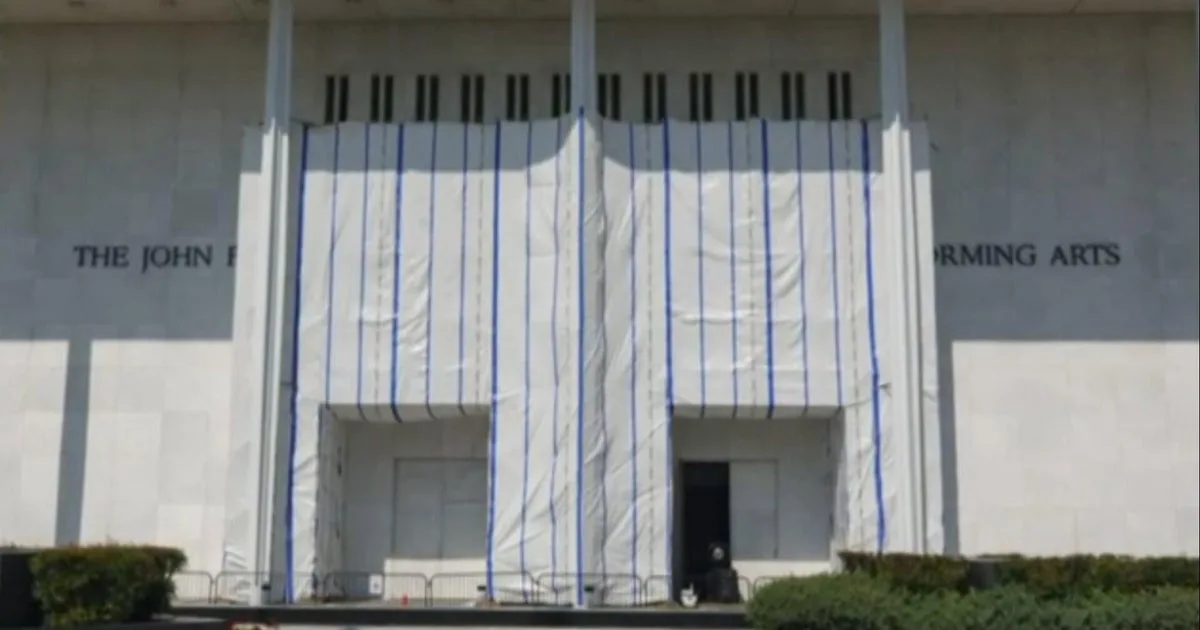 Kennedy Center board of trustees votes to put Trump's name back on building