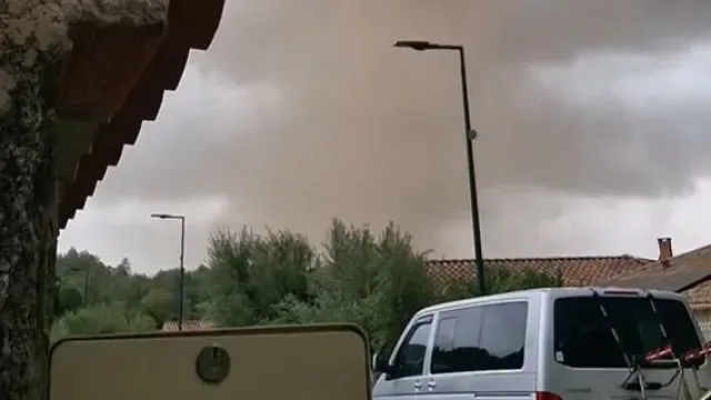 França: Tornado provoca feridos (e estragos) em Carcassonne. Há vídeo
