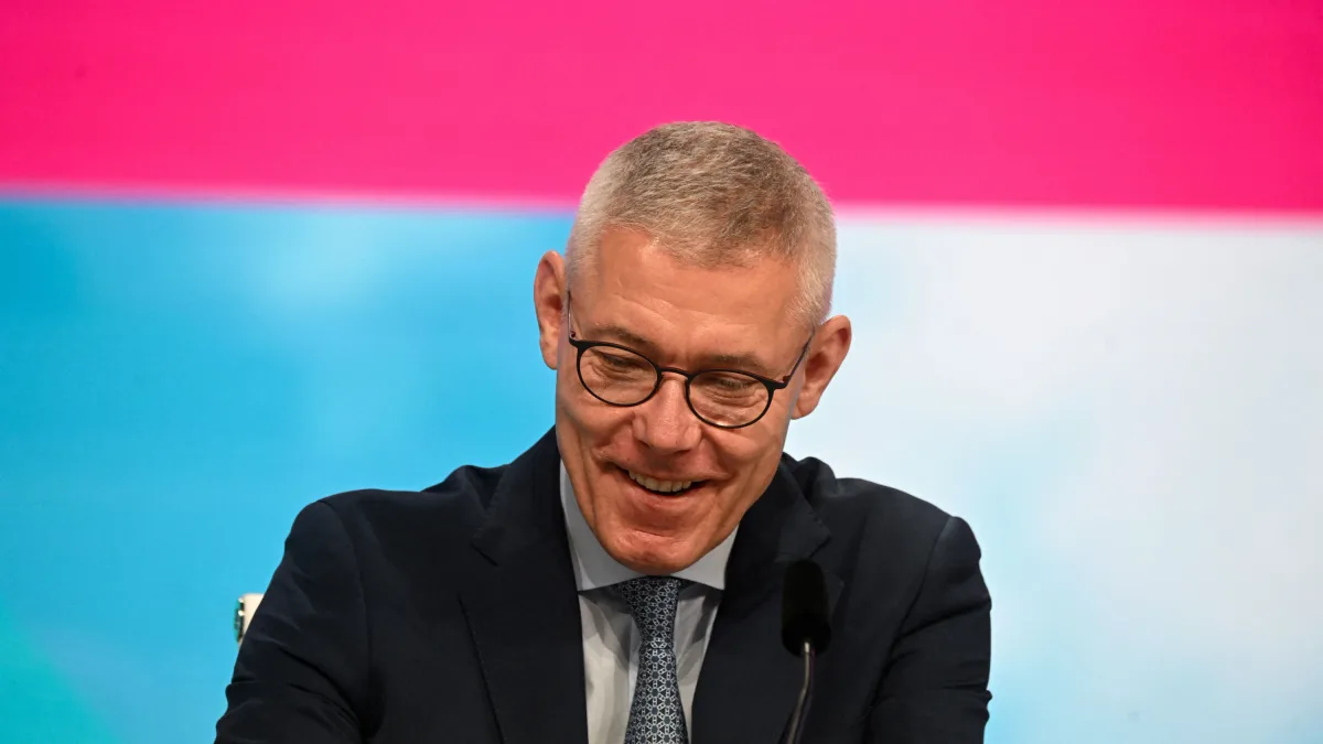 Dax-Konzern: Die Deutsche Telekom baut ihren Vorstand um