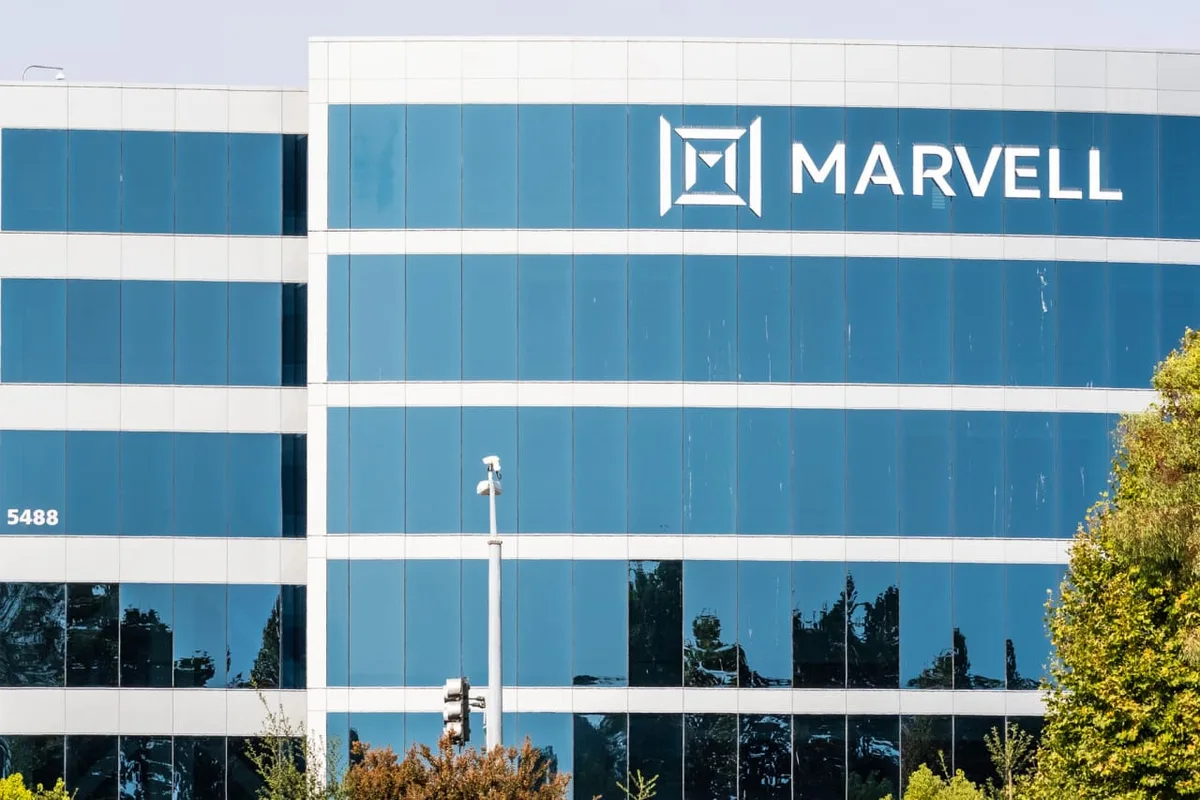 Marvell is boosting its forecasts, but that’s not enough to lift its stock