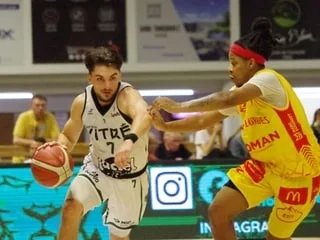 Basket. N1M : l’Aurore Vitré remporte un joli combat à Tours