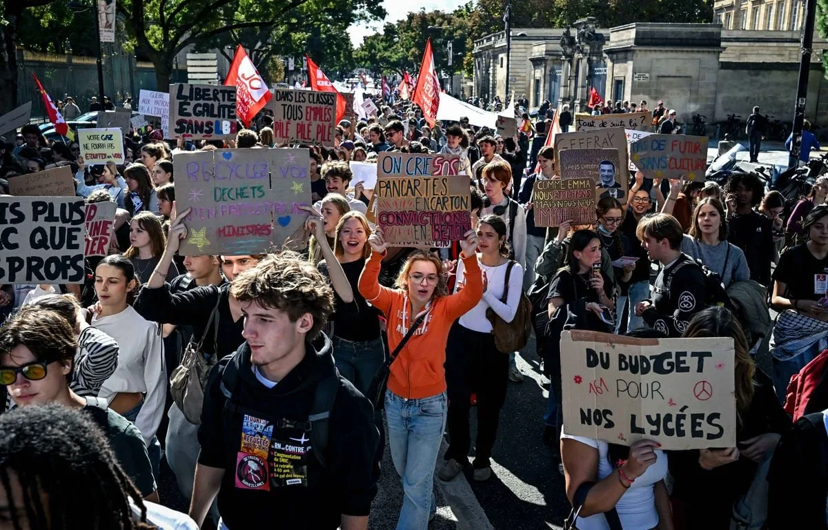 Colère des lycéens : Les emplois du temps et la dégradation des bâtiments au cœur des préoccupations