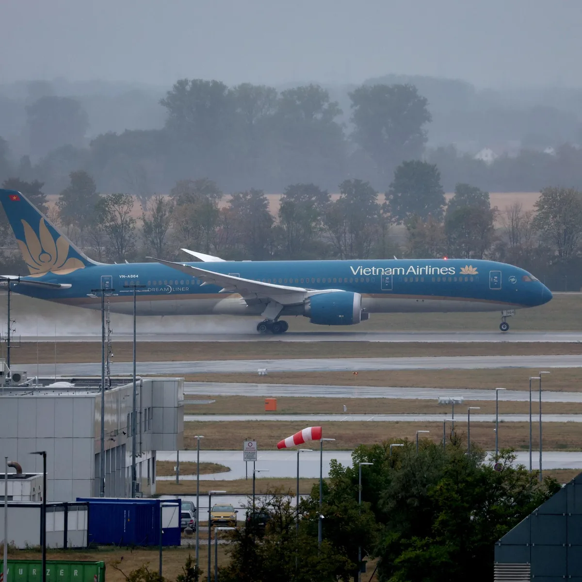 Boeing 787-9 - Vietnam will nach Beinahe-Crash am Münchner Flughafen mit deutschen Behörden zusammenarbeiten