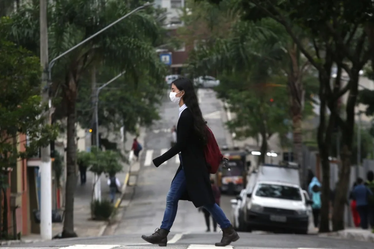 Clima: frentes frias chegam ao Sudeste e tempo firme retorna ao Sul