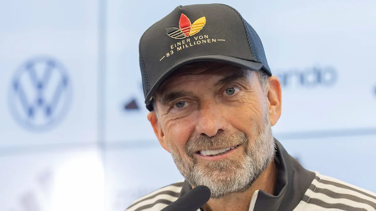 BILD weiß, was drinsteht - Klopp schreibt Mail an alle Ex-Nationalspieler