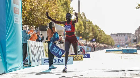 African athlete sets new half marathon world record