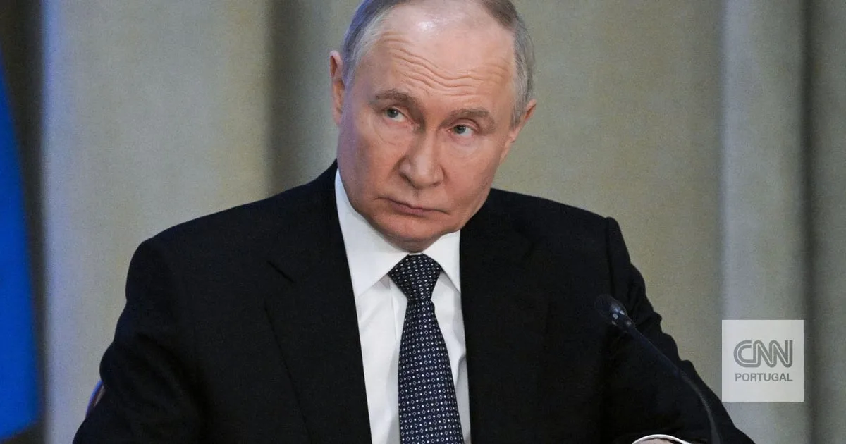 Putin homenageia príncipe que derrotou os mongóis. Descoberta no Kremlin é associada à guerra na Ucrânia