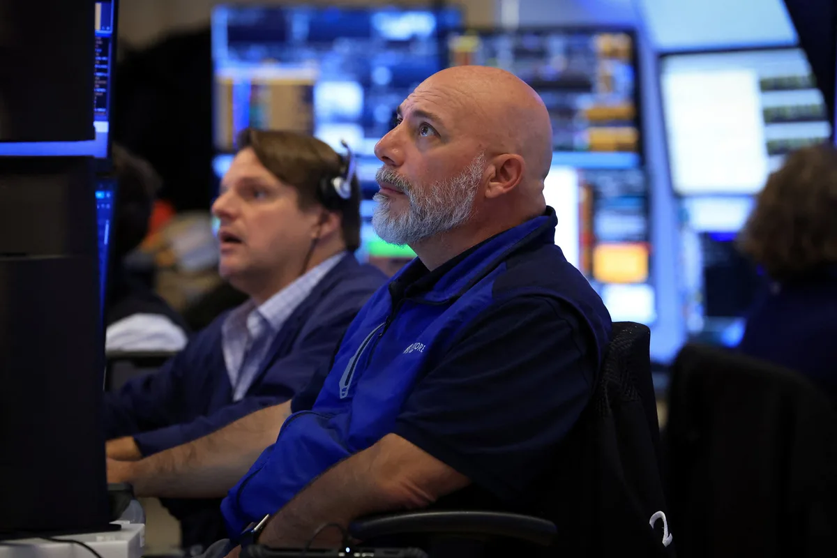 Jornada financiera: la Bolsa argentina mantuvo la racha alcista pero el riesgo país subió y se alejó de los 500 puntos