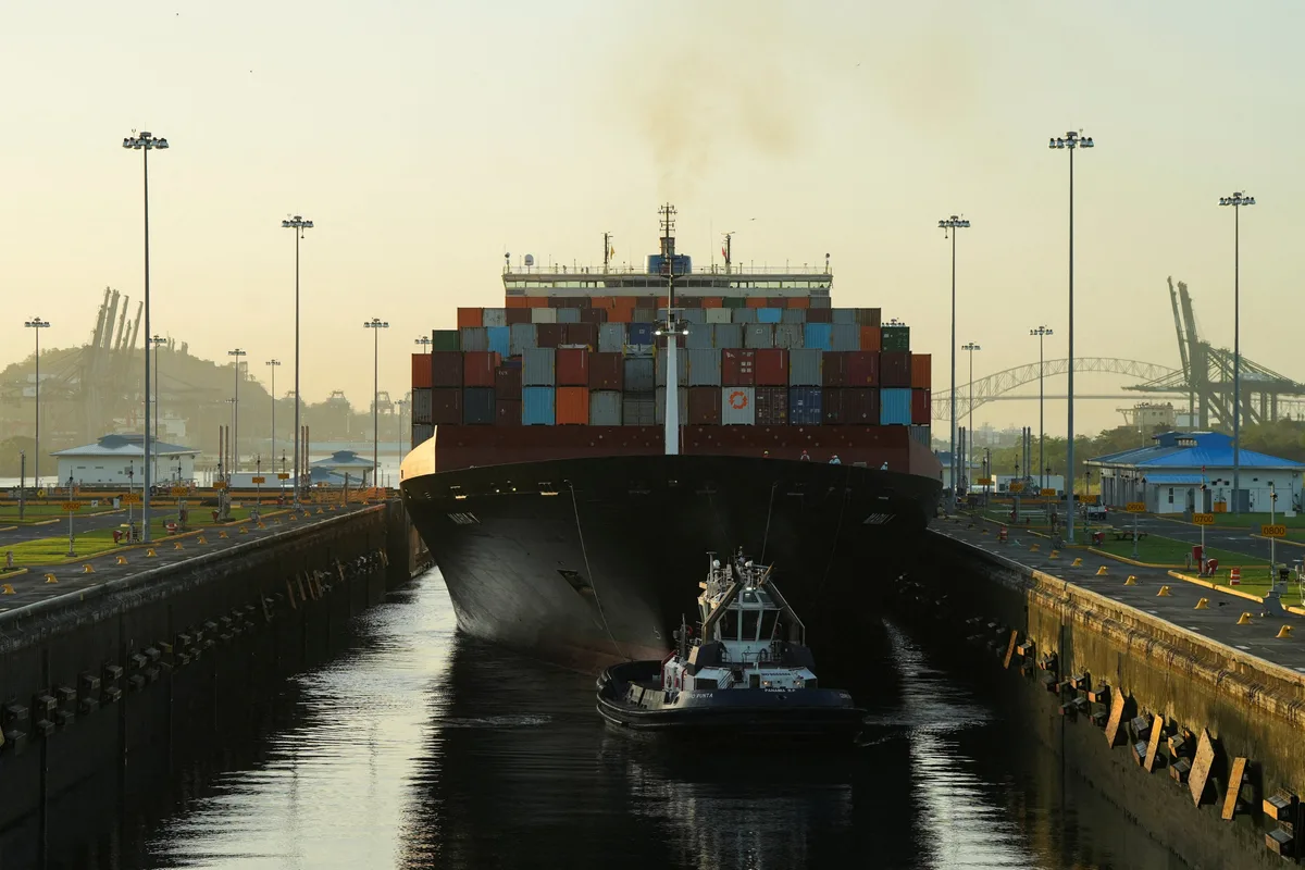 El transporte marítimo mundial se atasca entre conflictos y crisis climáticas