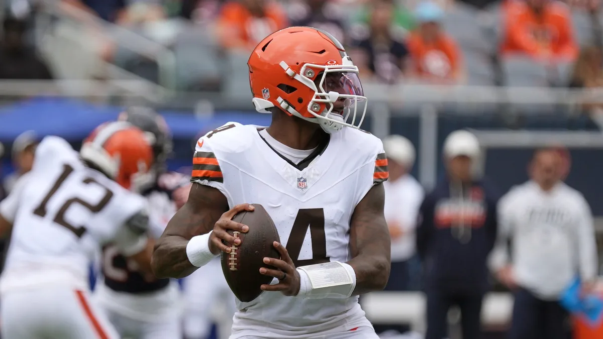 Watson leads Cleveland on 2 scoring drives in 34-10 preseason loss to Chicago