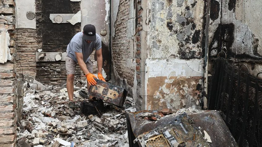 Le coût des incendies cet été en Gironde, dans les Landes et le Var évalué à 500 millions d'euros, selon les assureurs