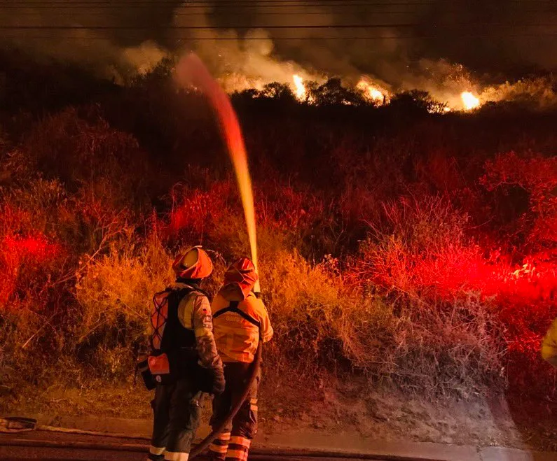 Al menos nueve incendios forestales se registraron en la capital de Ecuador este #17Sep