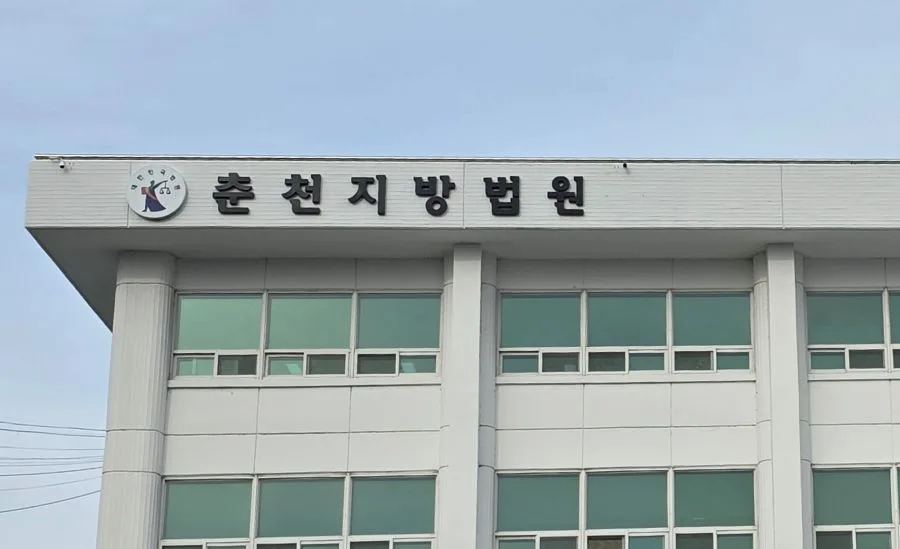 “너희 없으면 이런 일도 없어”…자녀에 흉기 들이댄 부모