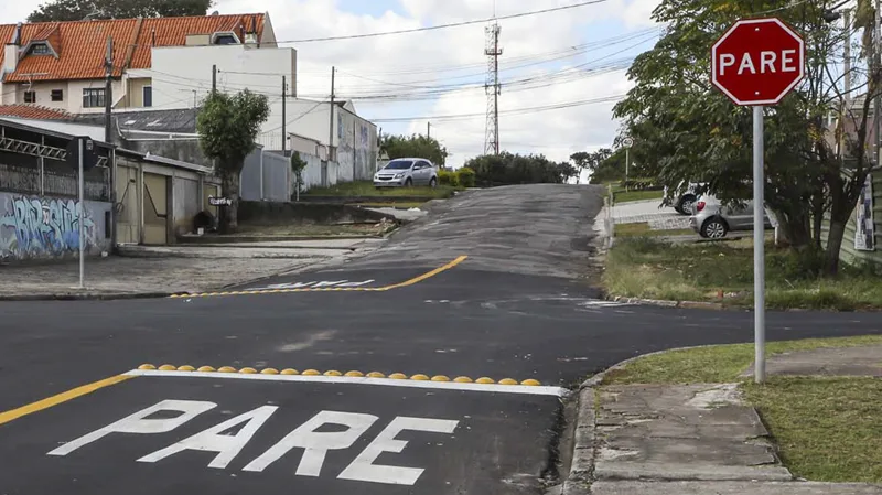 Ruas de 3 bairros de Curitiba passam por mudanças nesta semana