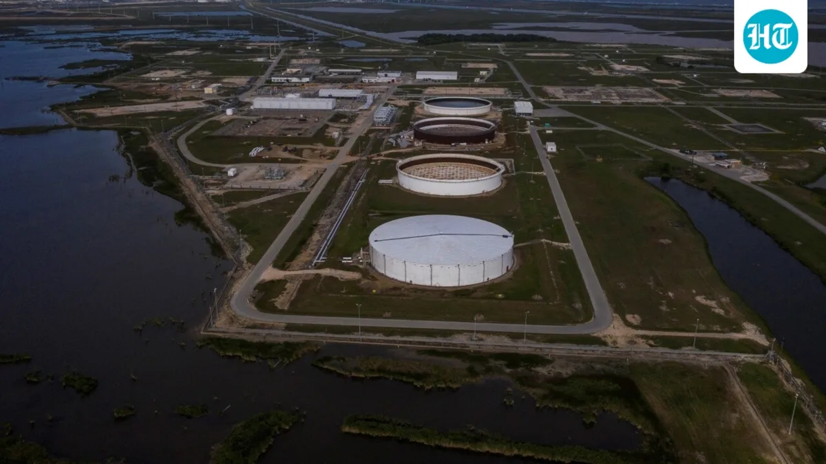 Why Trump’s Venezuela Oil Grab Is No Quick Fix for Gas Prices