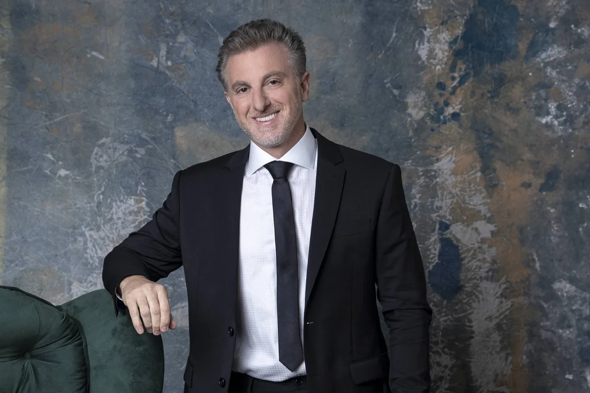 Luciano Huck reforça sigilo para estreia da 'Dança dos Famosos'