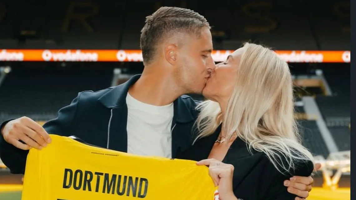Sie verkaufte Fisch - Neuer BVB-Star bringt Verlobte mit nach Dortmund