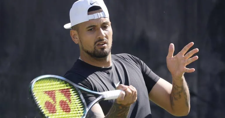 Tenista Nick Kyrgios suspenso por testar positivo a cocaína
