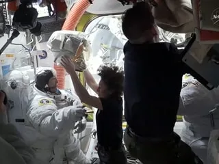 DIRECT VIDÉO. Troisième sortie de Sophie Adenot dans l’espace : suivez la mission de l’astronaute française