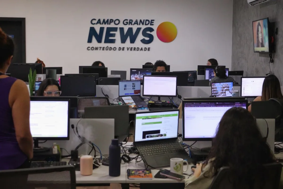 Menos palanque, mais investigação: o papel da imprensa nas eleições
