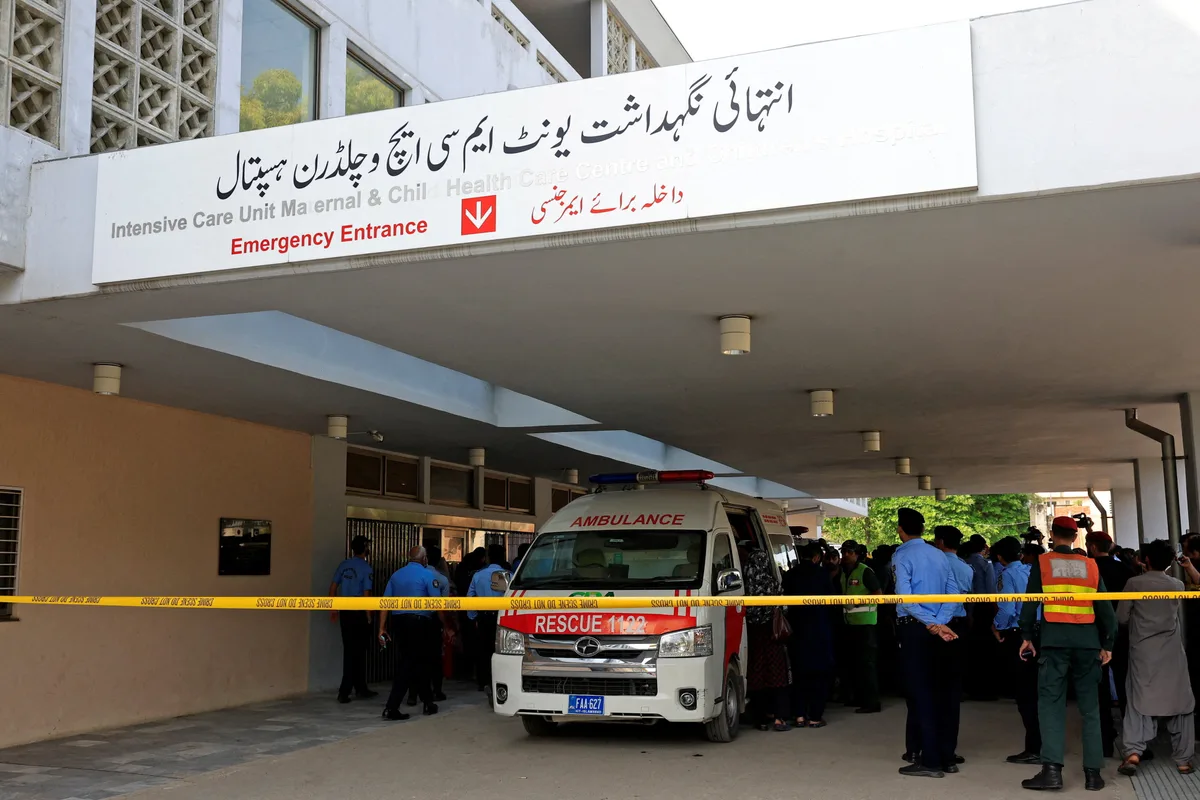 At least 15 infants killed in Pakistan hospital fire, local media reports