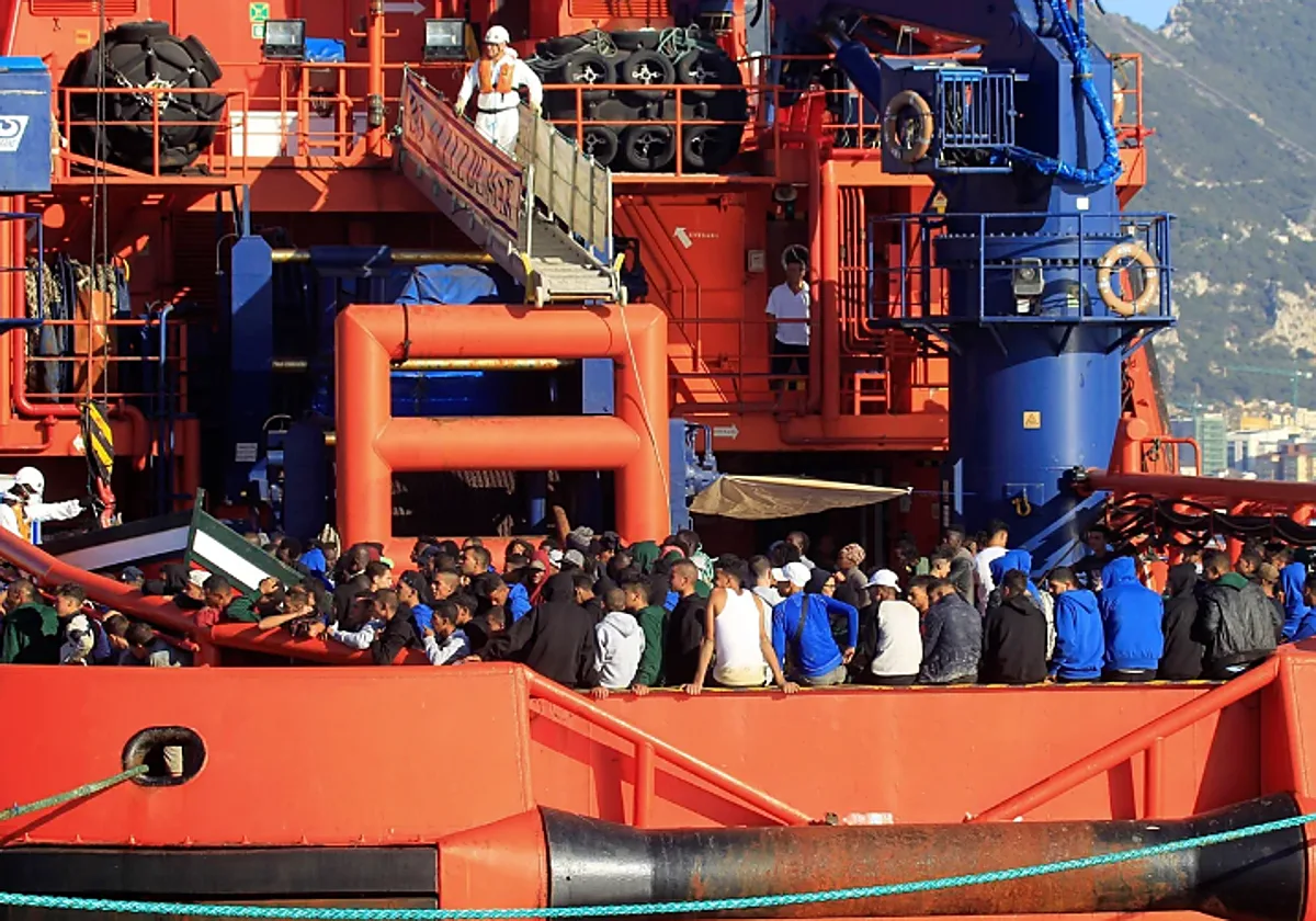Policías de Extranjería en Ceuta: «Somos expertos en pateras, podemos ayudar, pero nos tienen que dejar trabajar»