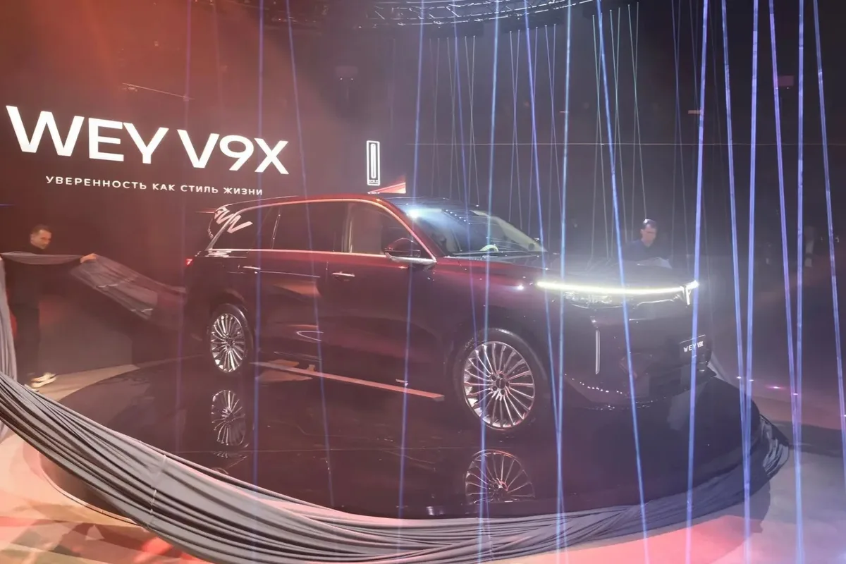В России начались продажи нового кроссовера Wey V9X: сколько он стоит