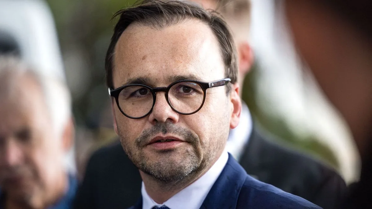 Sabotage am Stromnetz: Sabotage: Täter deponierten „raketenähnliche Gegenstände“